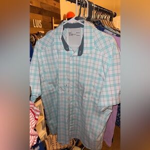 Under Armour Blue and White Casual Button Down Shirt Heat Gear